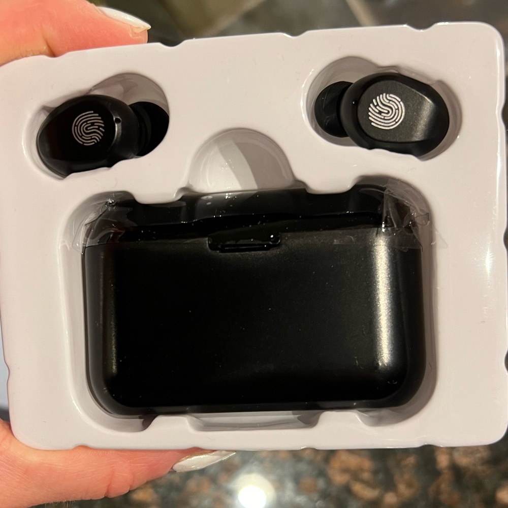 Wireless Bluetooth Headphones - BRAND NEW; NEVER used